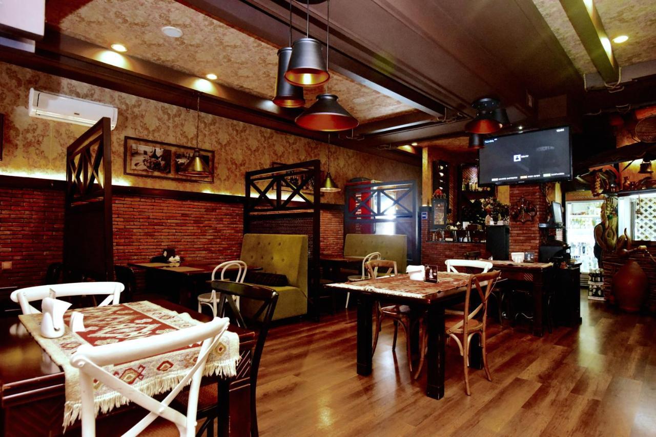 Antika Hotel Batumi Ngoại thất bức ảnh