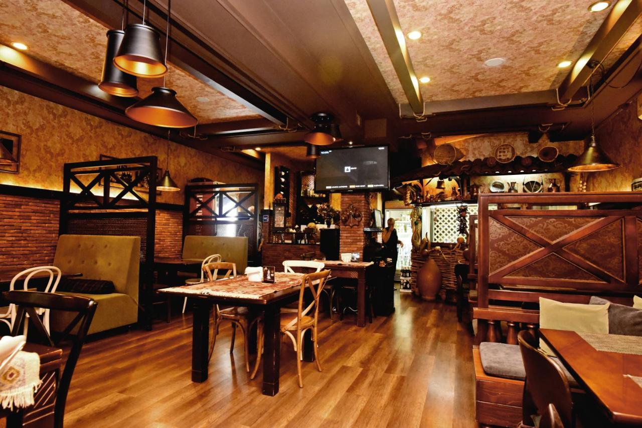Antika Hotel Batumi Ngoại thất bức ảnh