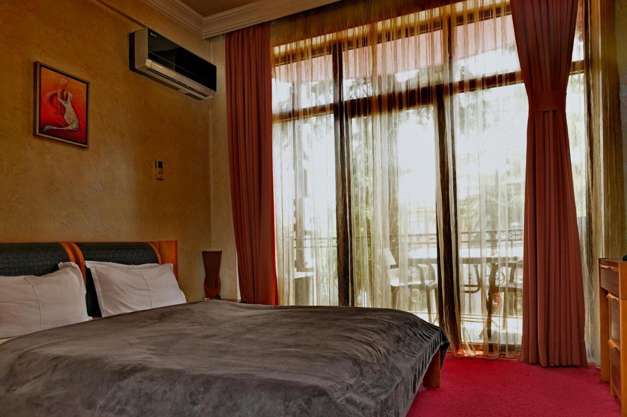 Antika Hotel Batumi Ngoại thất bức ảnh